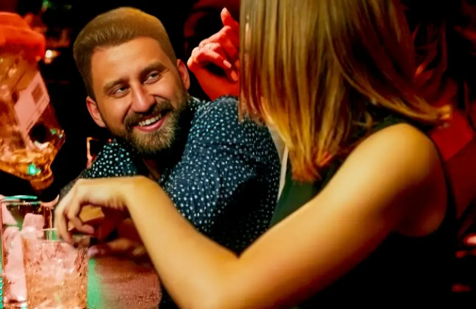 5 Positive consequences When Couples go to the Bars without each other
